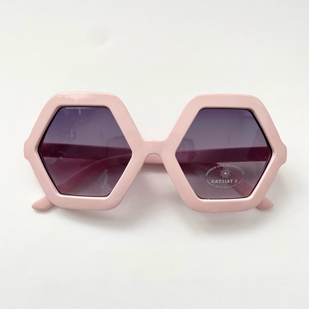 Girls Pink Sunglasses With Hexagon Frames- Super Chic!